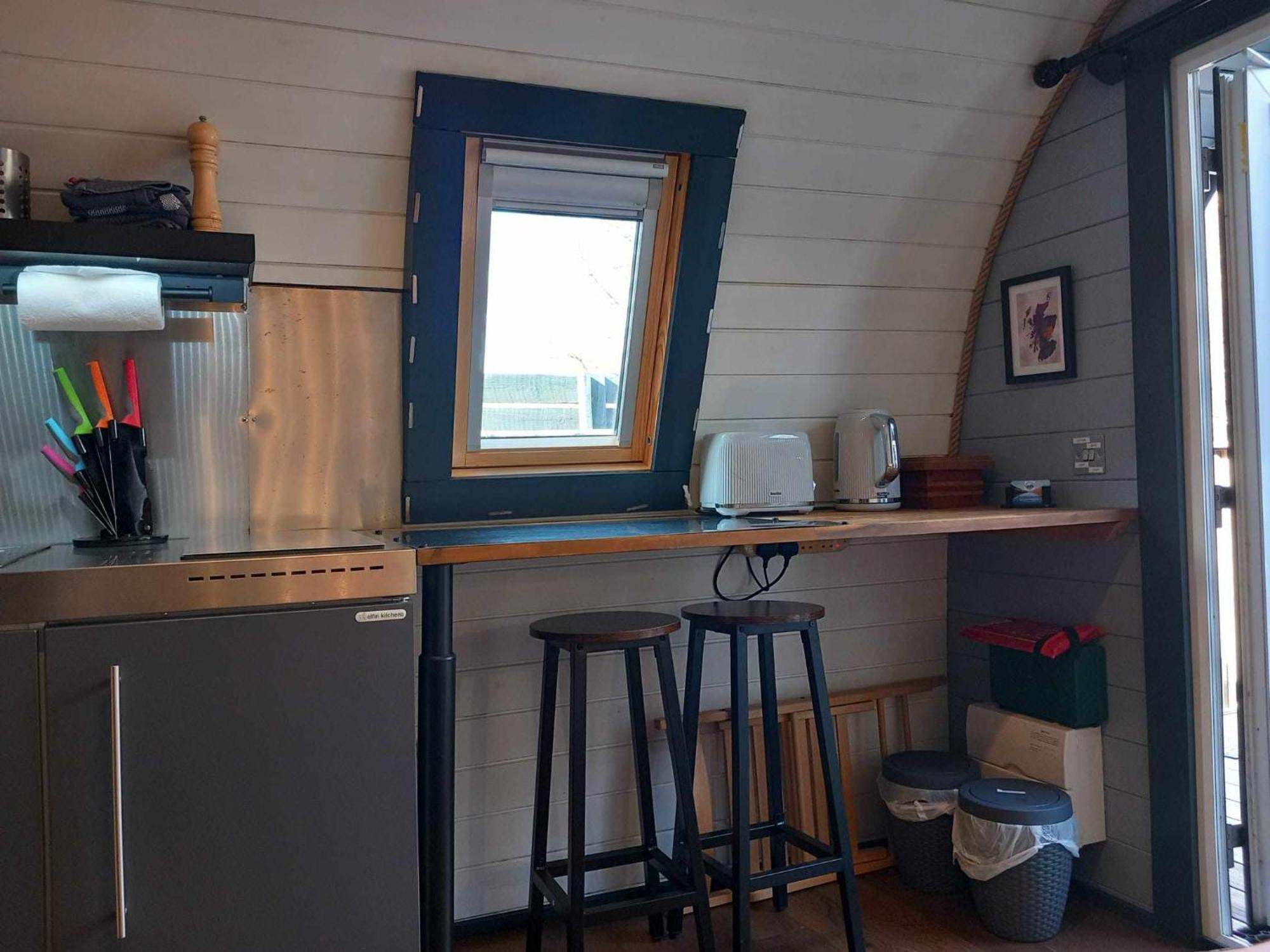 Riverside Pod, West Highland Way Holidays 金洛赫利文 外观 照片