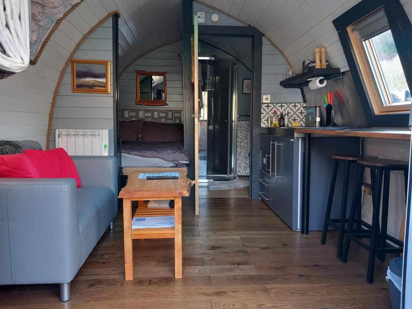 Riverside Pod, West Highland Way Holidays 金洛赫利文 外观 照片