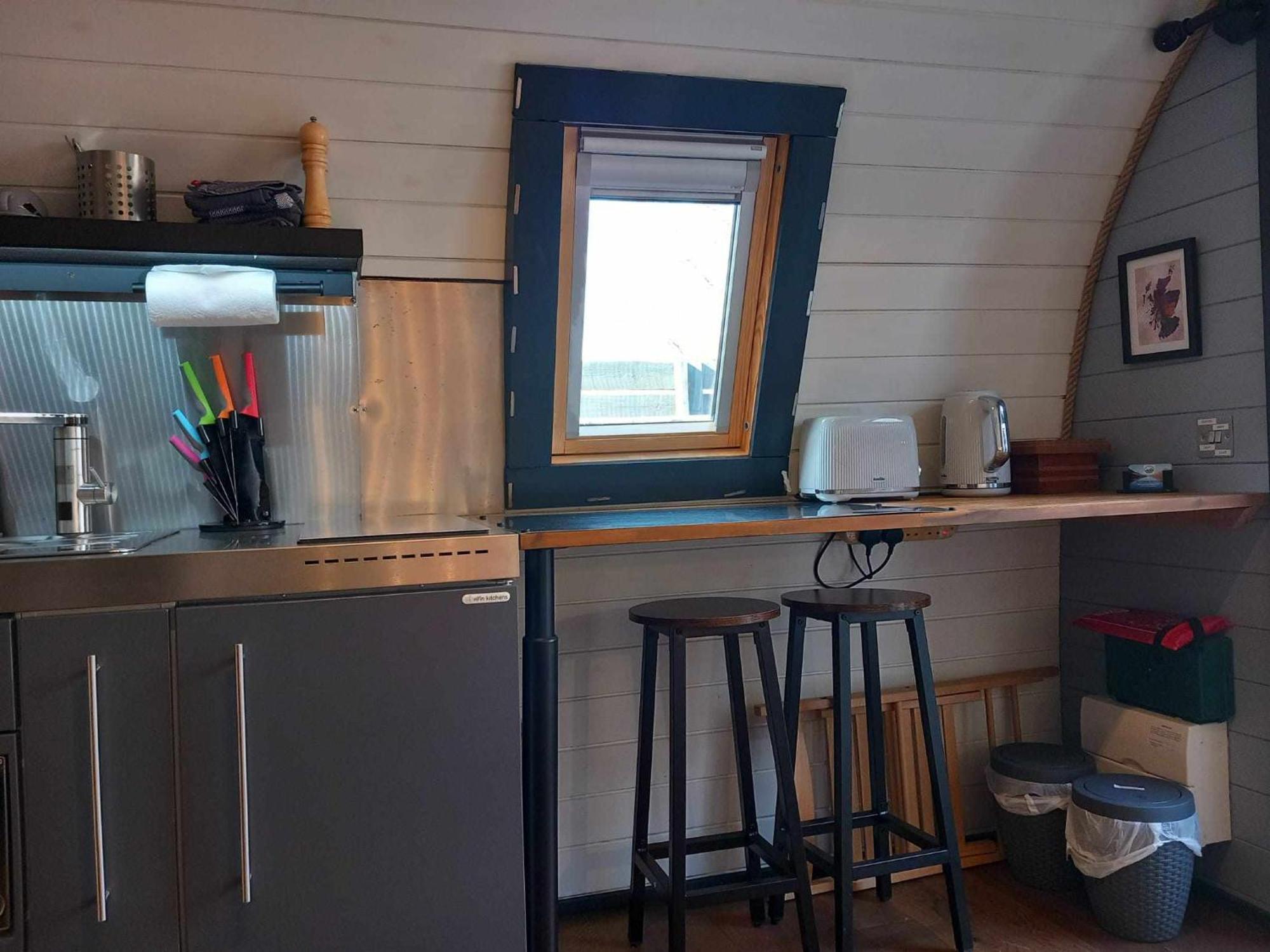 Riverside Pod, West Highland Way Holidays 金洛赫利文 外观 照片