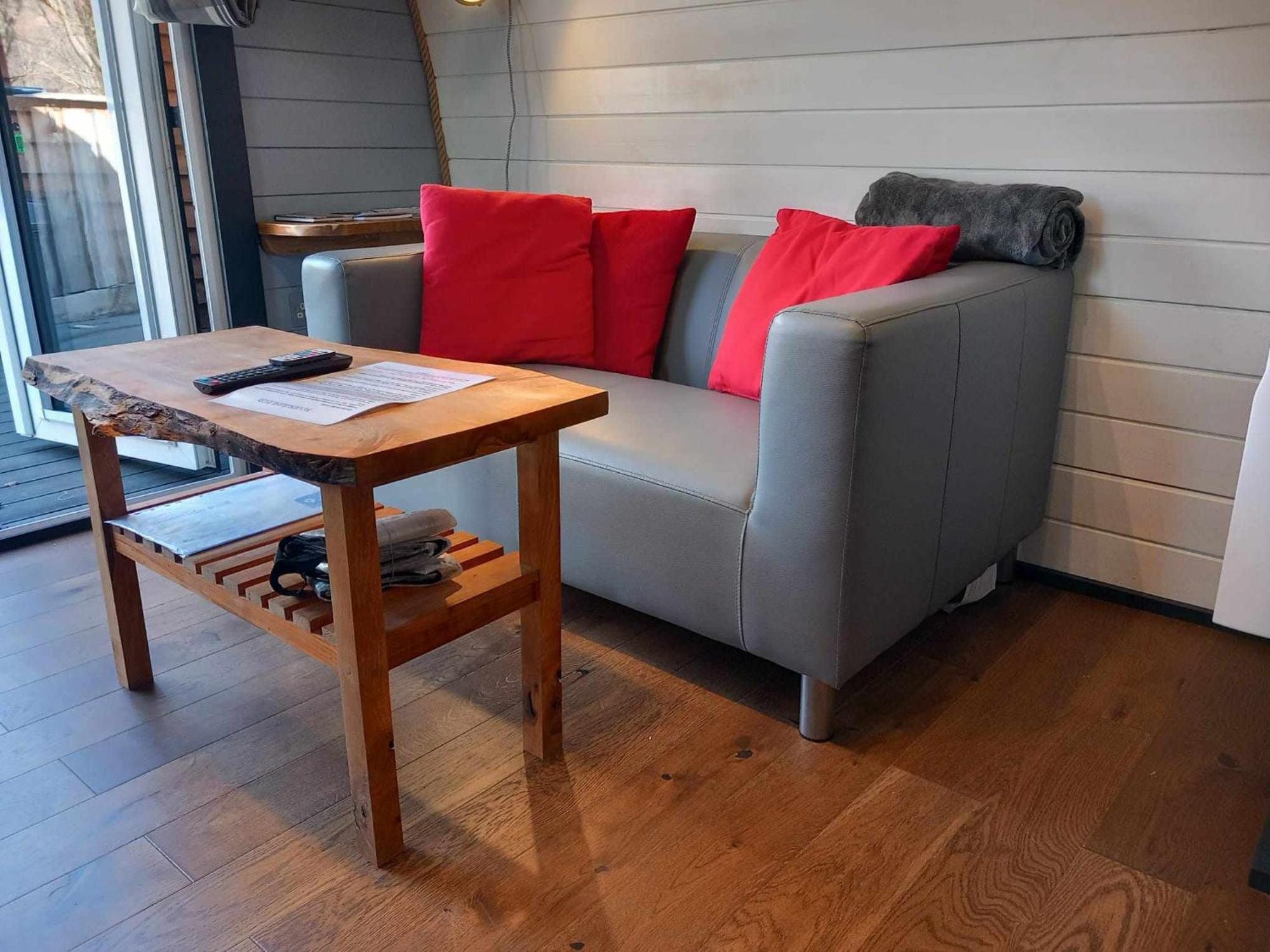 Riverside Pod, West Highland Way Holidays 金洛赫利文 外观 照片